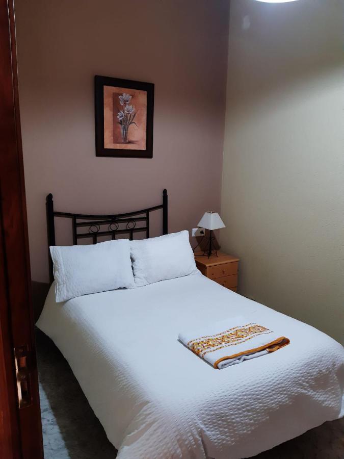 Alojamiento Mª Carmen El Real de la Jara Habitación foto